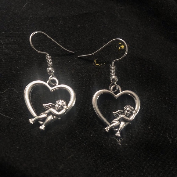 angel heart earrings - Picture 1 of 3